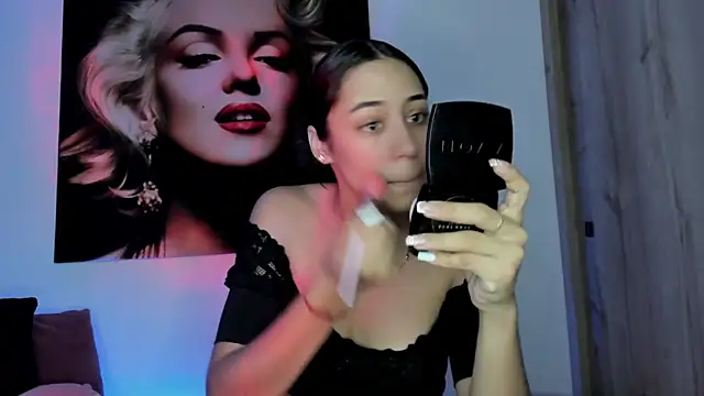 TANIA 06 online show from October 2025 01:19:01 PM