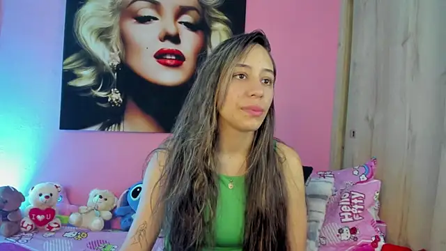 Snapshot of TANIA_06 chatting on July 2026 01:11:01 PM TANIA 06 online show from July 2026 01:11:01 PM