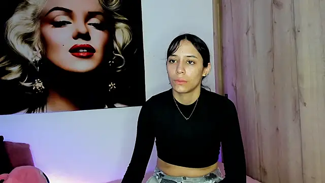 TANIA 06 online show from September 2025 01:17:02 PM