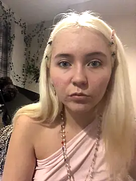 Blondie Sofia Essexbabe online show from November 2025 07:39:01 PM