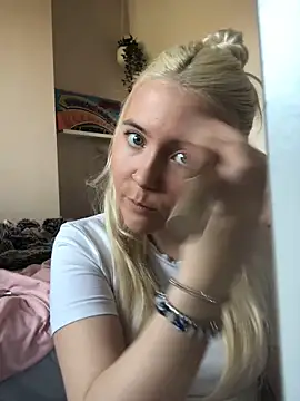 Blondie Sofia Essexbabe online show from November 2025 12:53:01 PM