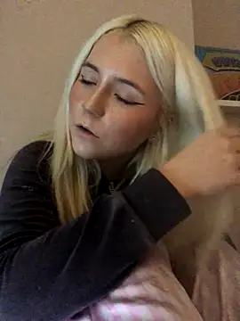 Blondie Sofia Essexbabe online show from October 2025 09:34:02 PM