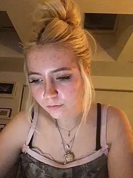 Blondie Sofia Essexbabe online show from March 2025 11:23:02 PM