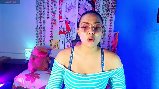 Vicky Miller 05 online show from May 2026 07:12:02 PM