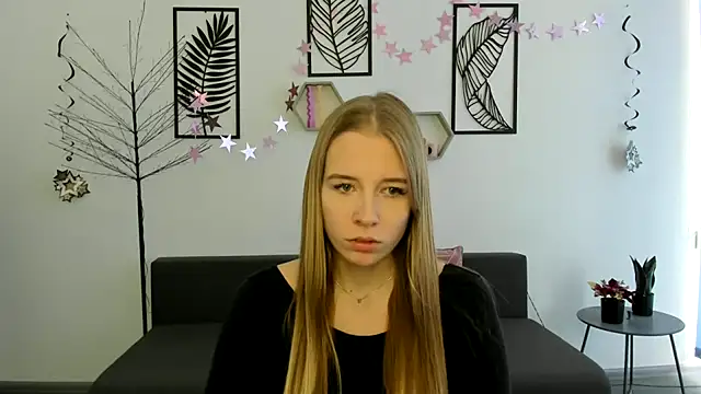 Snapshot of AnnNorriss chatting on March 2025 10:24:01 AM AnnNorriss online show from March 2025 10:24:01 AM