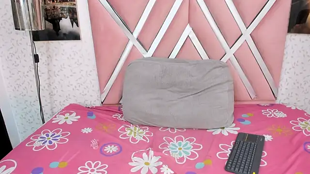 Emily-Carter online show from February 2026 10:29:01 PM