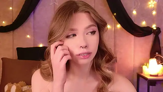 Snapshot of Sierra_Fane chatting on February 2026 11:17:01 AM Sierra Fane online show from February 2026 11:17:01 AM