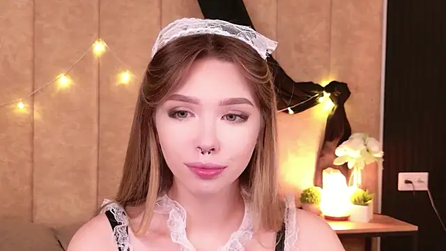 Snapshot of Sierra_Fane chatting on November 2025 10:47:02 AM Sierra Fane online show from November 2025 10:47:02 AM