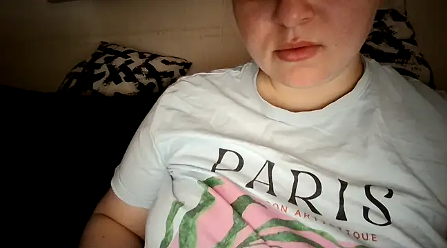 Snapshot of KamillaLaLove chatting on February 2025 09:09:02 AM KamillaLaLove online show from February 2025 09:09:02 AM