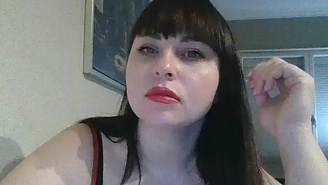 Snapshot of KamillaLaLove chatting on October 2025 07:48:02 PM KamillaLaLove online show from October 2025 07:48:02 PM