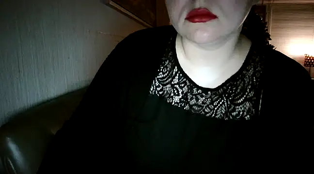 Snapshot of KamillaLaLove chatting on March 2025 08:14:01 PM KamillaLaLove online show from March 2025 08:14:01 PM