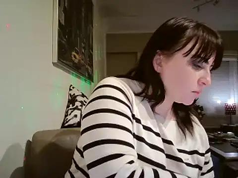 Snapshot of KamillaLaLove chatting on March 2025 10:38:02 PM KamillaLaLove online show from March 2025 10:38:02 PM