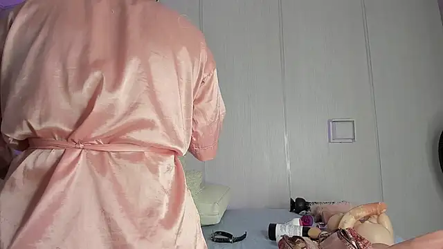 sasha riverss online show from April 2026 07:50:01 PM