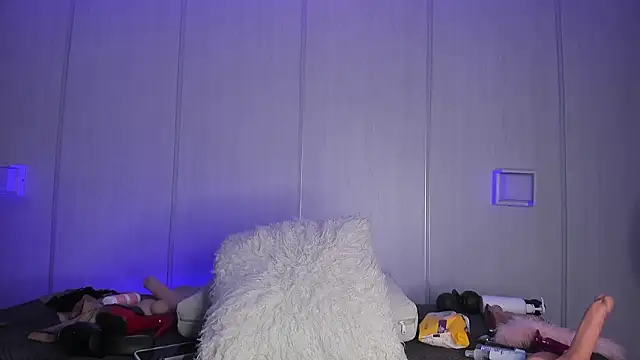 sasha riverss online show from March 2026 07:06:02 PM