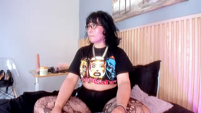 lilith catt online show from October 2025 07:15:01 PM