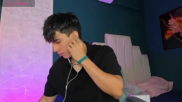 Allex Cano online show from December 2025 11:02:02 AM