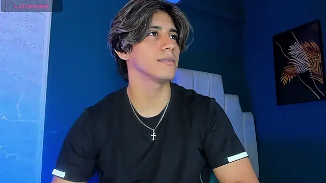 Snapshot of Allex_Cano chatting on October 2025 02:56:01 AM Allex Cano online show from October 2025 02:56:01 AM