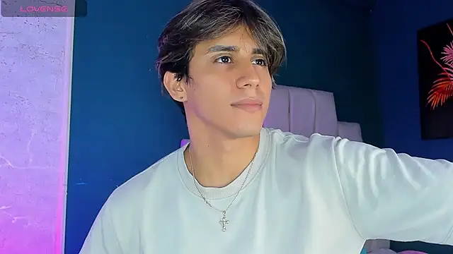 Snapshot of Allex_Cano chatting on October 2025 02:57:01 AM Allex Cano online show from October 2025 02:57:01 AM
