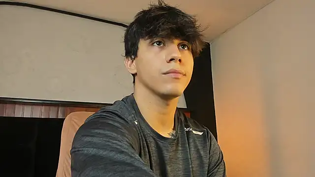 Allex Cano online show from February 2026 08:39:02 PM