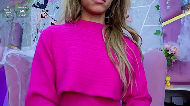 Snapshot of EmmyCortez chatting on October 2025 11:53:01 AM EmmyCortez online show from October 2025 11:53:01 AM