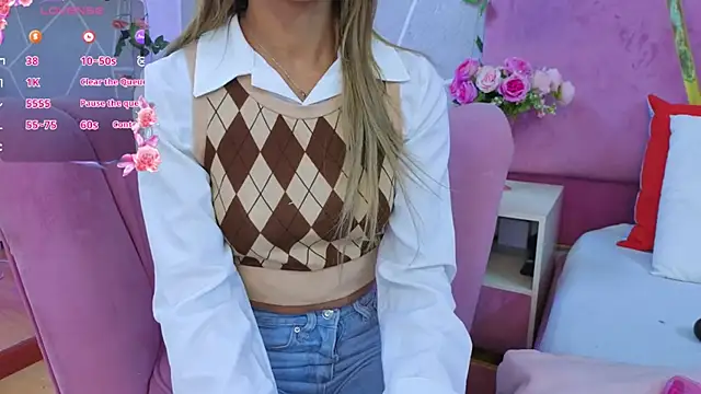 Snapshot of EmmyCortez chatting on November 2025 11:53:01 AM EmmyCortez online show from November 2025 11:53:01 AM