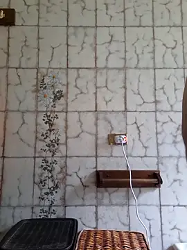 mauroxx08 online show from February 2025 08:22:02 AM