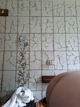 mauroxx08 online show from February 2025 12:28:01 PM