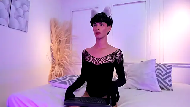 luna stanford online show from March 2025 09:01:02 AM