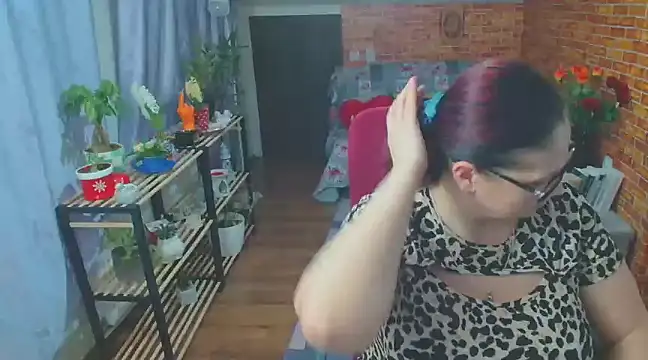 Snapshot of like2knowyou chatting on March 2025 09:04:02 PM like2knowyou online show from March 2025 09:04:02 PM