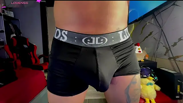 jeffvalemtino online show from April 2026 11:52:02 PM