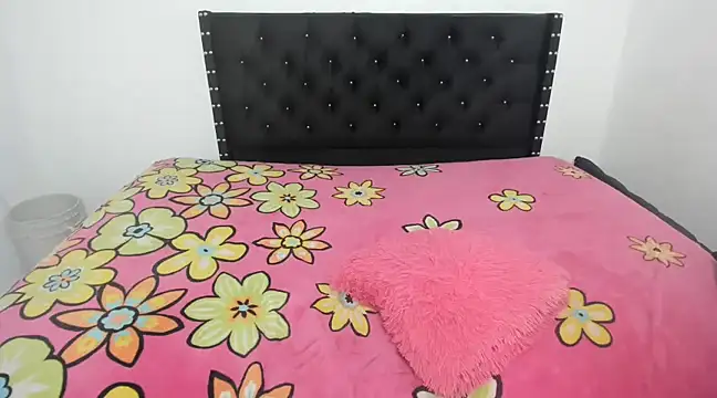 Babylatinhot11 online show from March 2025 01:14:01 PM