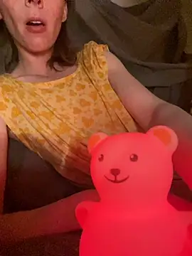 Hildas online show from October 2025 11:25:02 PM