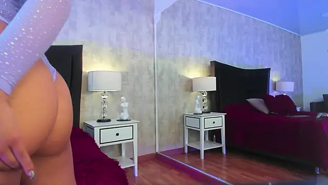 NahomyCarther online show from March 2026 01:41:01 PM