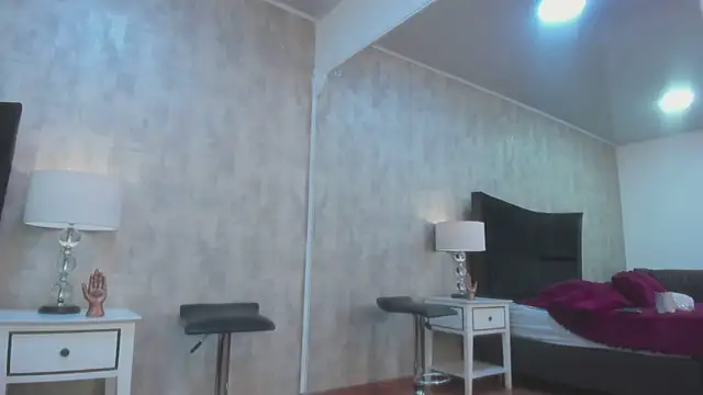 NahomyCarther online show from November 2025 04:13:02 AM