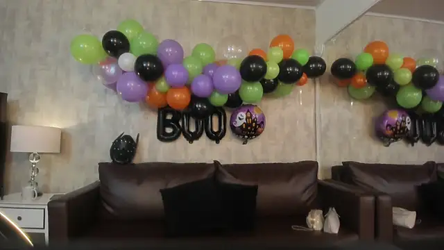 NahomyCarther online show from November 2025 03:44:02 AM