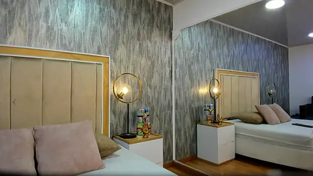 NahomyCarther online show from December 2025 03:57:01 AM