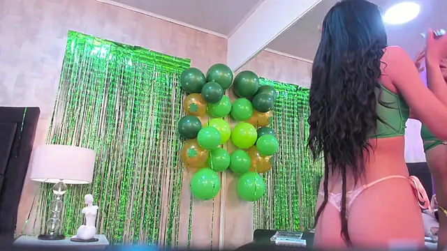 NahomyCarther online show from March 2026 10:23:01 PM