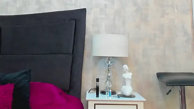 NahomyCarther online show from January 2026 03:10:02 AM