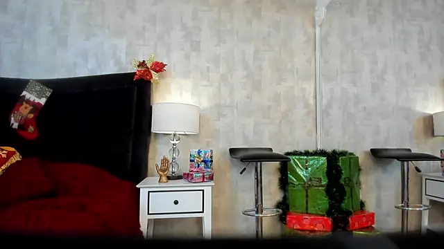 NahomyCarther online show from December 2025 03:55:01 AM