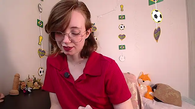 Elise Nyx online show from June 2026 01:49:01 PM
