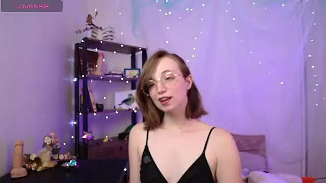 Elise Nyx online show from March 2026 06:52:02 PM