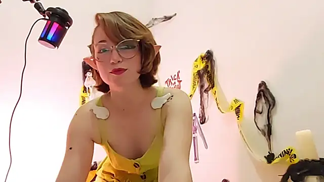 Snapshot of Elise_Nyx chatting on November 2025 07:41:02 PM Elise Nyx online show from November 2025 07:41:02 PM