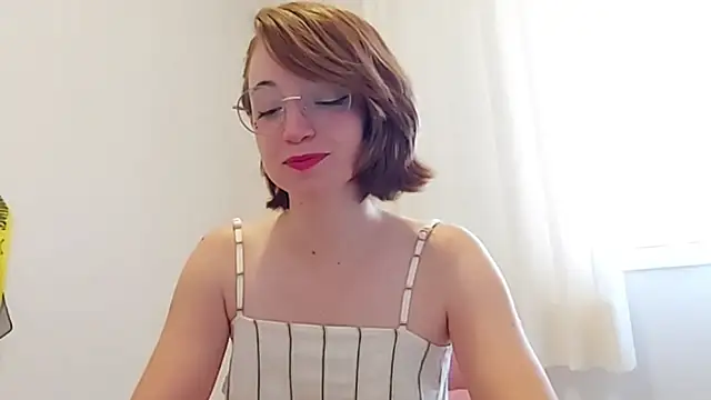 Snapshot of Elise_Nyx chatting on December 2025 01:21:01 PM Elise Nyx online show from December 2025 01:21:01 PM