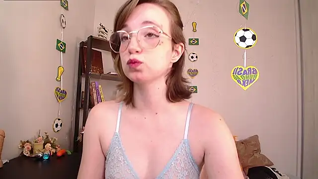 Elise Nyx online show from June 2026 12:27:02 PM