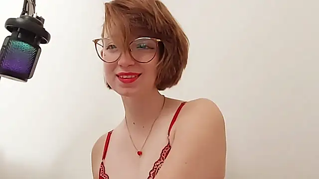 Snapshot of Elise_Nyx chatting on September 2025 01:49:02 PM Elise Nyx online show from September 2025 01:49:02 PM