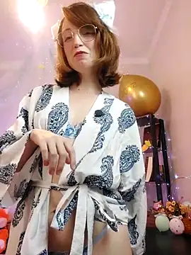 Elise Nyx online show from April 2026 01:35:01 PM