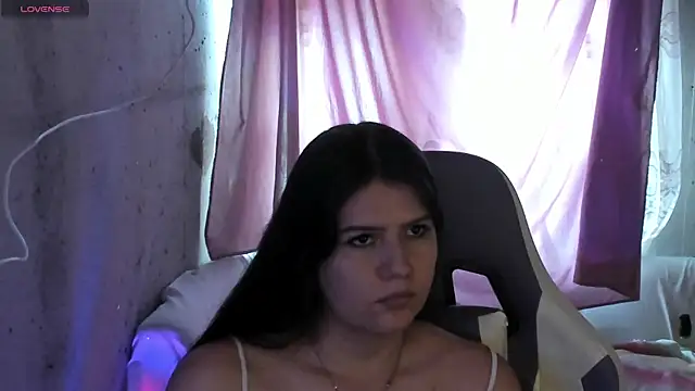 Snapshot of brii69 chatting on October 2025 09:23:02 PM brii69 online show from October 2025 09:23:02 PM