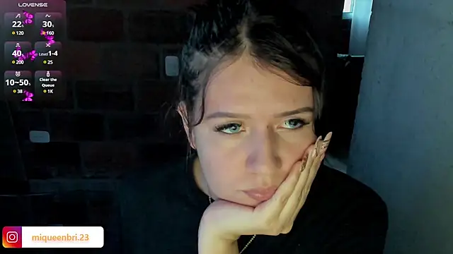 Snapshot of brii69 chatting on February 2025 11:01:01 PM brii69 online show from February 2025 11:01:01 PM