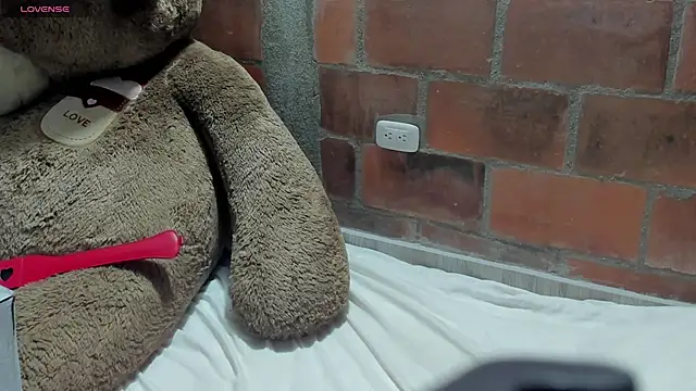 Snapshot of brii69 chatting on March 2025 02:30:02 AM brii69 online show from March 2025 02:30:02 AM