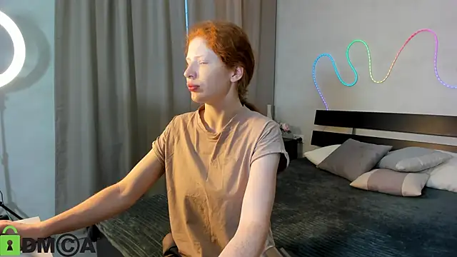 Sandra Wi1son online show from October 2025 01:25:01 AM